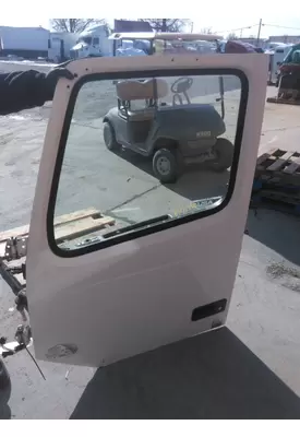 VOLVO VNL DOOR ASSEMBLY, FRONT