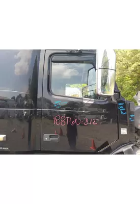 VOLVO VNL DOOR ASSEMBLY, FRONT