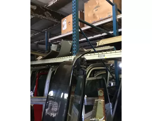 VOLVO VNL DOOR ASSEMBLY, FRONT