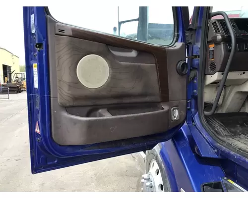 VOLVO VNL DOOR ASSEMBLY, FRONT