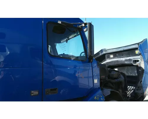 VOLVO VNL DOOR ASSEMBLY, FRONT