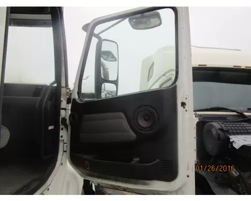 VOLVO VNL DOOR ASSEMBLY, FRONT