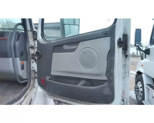 VOLVO VNL DOOR ASSEMBLY, FRONT