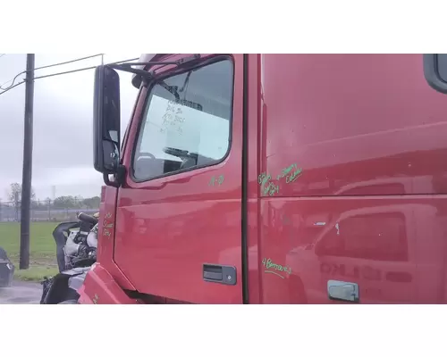 VOLVO VNL DOOR ASSEMBLY, FRONT