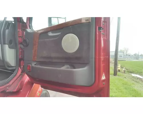 VOLVO VNL DOOR ASSEMBLY, FRONT
