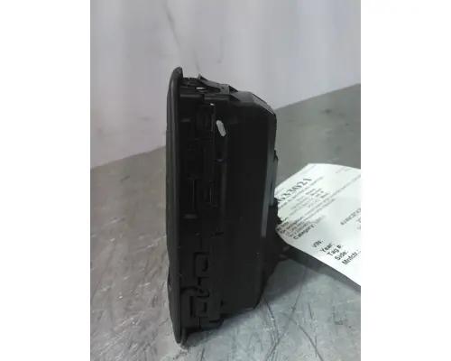 VOLVO VNL DOOR ELECTRICAL SWITCH