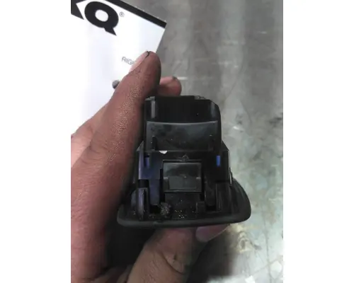 VOLVO VNL DOOR ELECTRICAL SWITCH