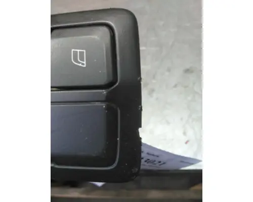 VOLVO VNL DOOR ELECTRICAL SWITCH