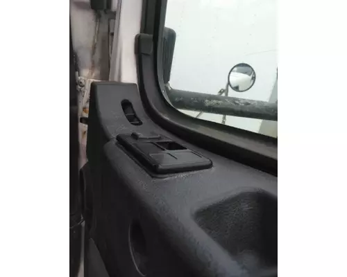 VOLVO VNL DOOR ELECTRICAL SWITCH