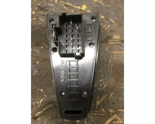 VOLVO VNL DOOR ELECTRICAL SWITCH