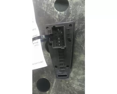 VOLVO VNL DOOR ELECTRICAL SWITCH