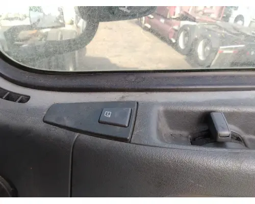 VOLVO VNL DOOR ELECTRICAL SWITCH