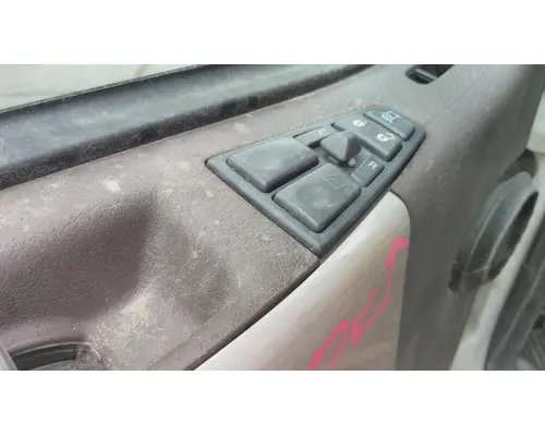 VOLVO VNL DOOR ELECTRICAL SWITCH
