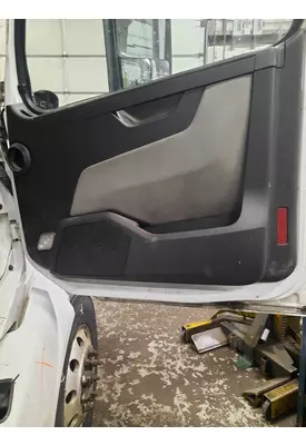 VOLVO VNL DOOR INTERIOR PANEL