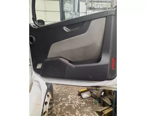 VOLVO VNL DOOR INTERIOR PANEL