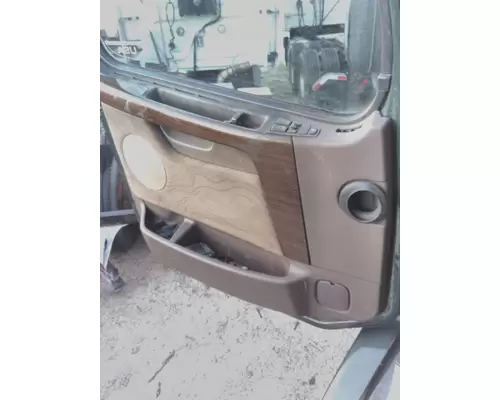 VOLVO VNL DOOR INTERIOR PANEL