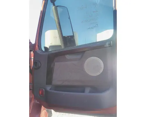 VOLVO VNL DOOR INTERIOR PANEL