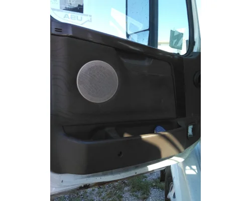 VOLVO VNL DOOR INTERIOR PANEL