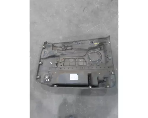 VOLVO VNL DOOR INTERIOR PANEL