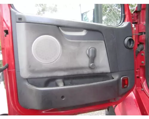 VOLVO VNL DOOR INTERIOR PANEL