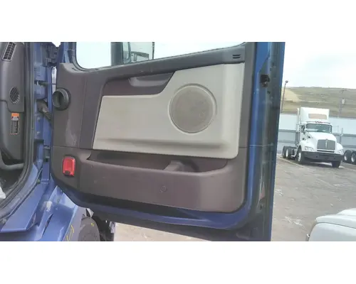 VOLVO VNL DOOR INTERIOR PANEL