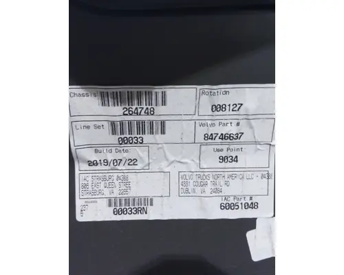 VOLVO VNL DOOR INTERIOR PANEL