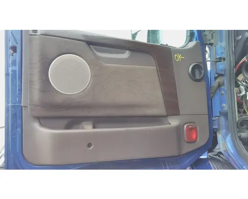 VOLVO VNL DOOR INTERIOR PANEL
