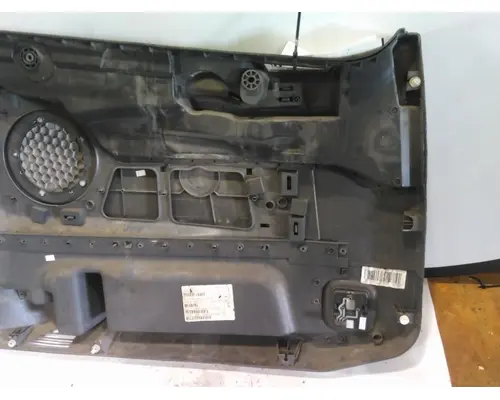 VOLVO VNL DOOR INTERIOR PANEL