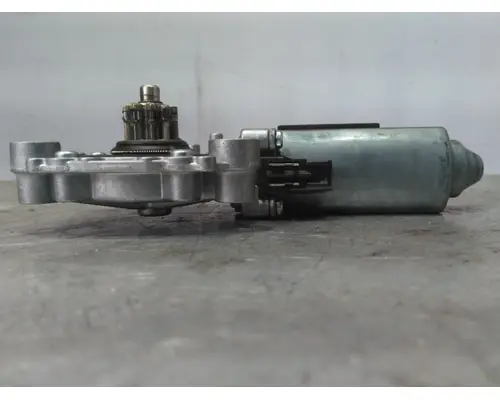 VOLVO VNL DOOR WINDOW REGULATOR