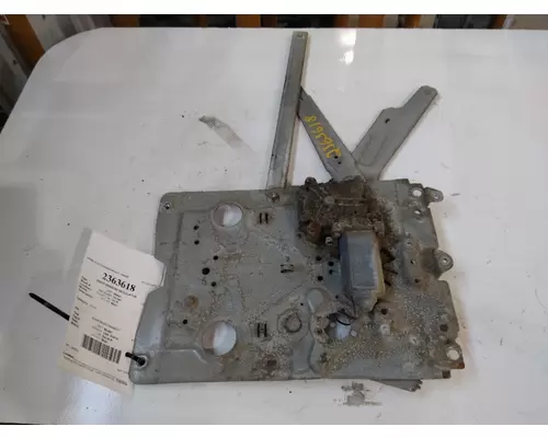 VOLVO VNL DOOR WINDOW REGULATOR