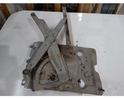 VOLVO VNL DOOR WINDOW REGULATOR