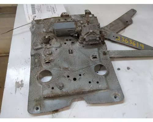 VOLVO VNL DOOR WINDOW REGULATOR