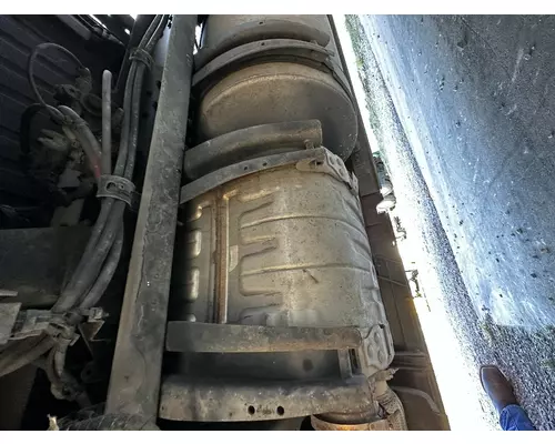 VOLVO VNL DPF (Diesel Particulate Filter)