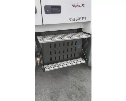 VOLVO VNL DPF COVER