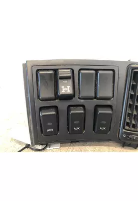 VOLVO VNL Dash / Console Switch