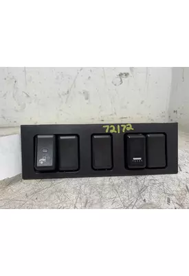 VOLVO VNL Dash / Console Switch
