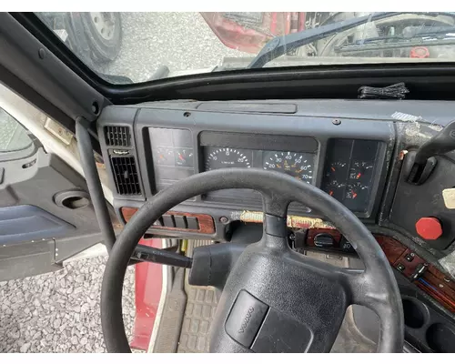 VOLVO VNL Dash Assembly