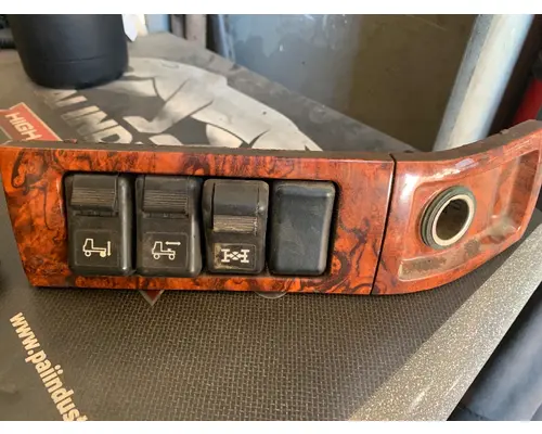 VOLVO VNL Dash Panel