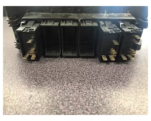 VOLVO VNL DashConsole Switch