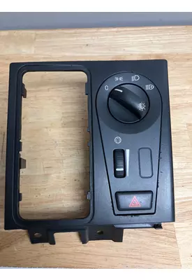 VOLVO VNL Dash/Console Switch