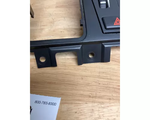 VOLVO VNL DashConsole Switch