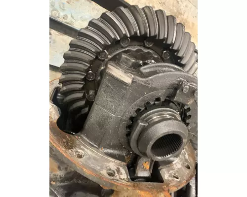 VOLVO VNL Differential Assembly (Front, Rear)