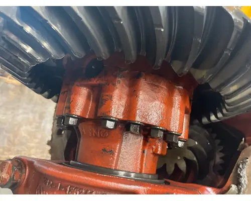 VOLVO VNL Differential Assembly (Front, Rear)