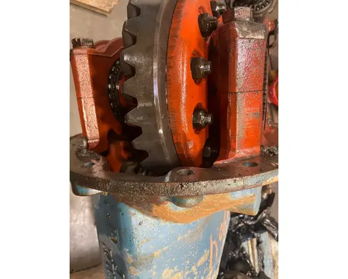 VOLVO VNL Differential Assembly (Front, Rear)