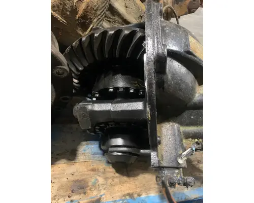 VOLVO VNL Differential Assembly (Rear, Rear)