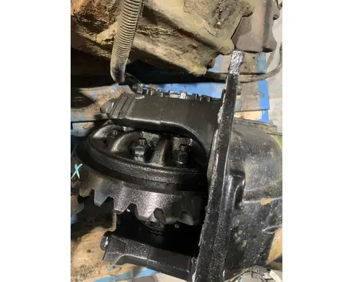 VOLVO VNL Differential Assembly (Rear, Rear)