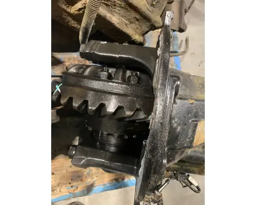 VOLVO VNL Differential Assembly (Rear, Rear)