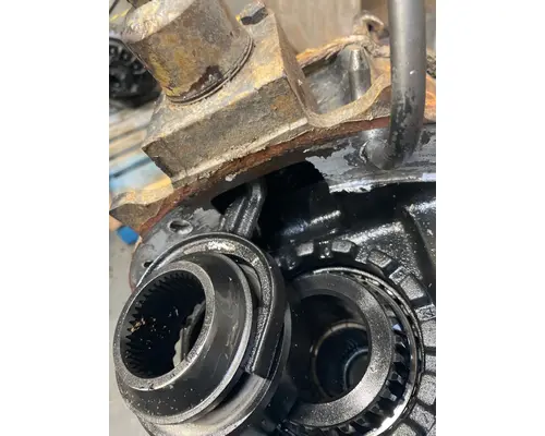 VOLVO VNL Differential Assembly (Rear, Rear)