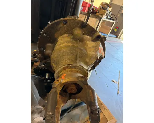 VOLVO VNL Differential Assembly (Rear, Rear)