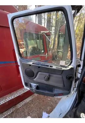 VOLVO VNL Door Assembly, Front